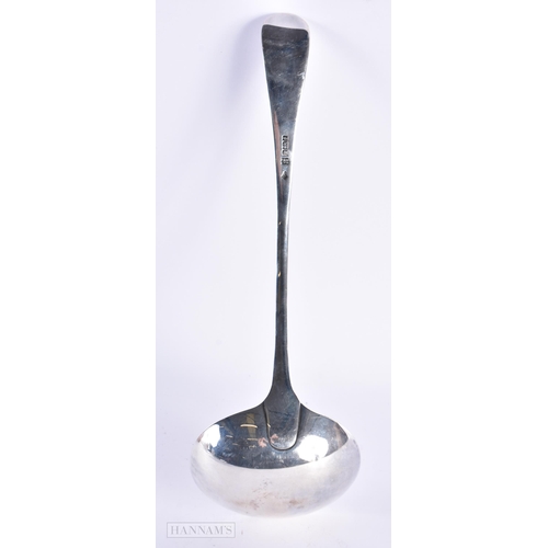 17 - AN ANTIQUE SILVER LADLE. Sheffield 1910. 205 grams. 30 cm long.