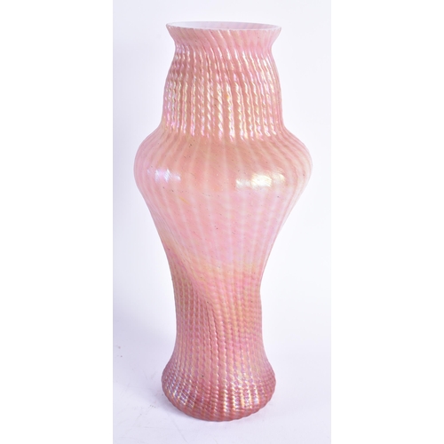 251 - A LARGE IRIDESCENT ART GLASS VASE. 31.5 cm high.