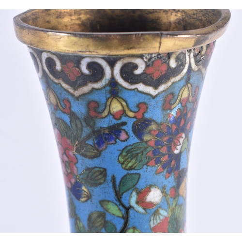 462 - A LARGE 19TH CENTURY CHINESE CLOISONNE ENAMEL VASE Qing. 32 cm high.