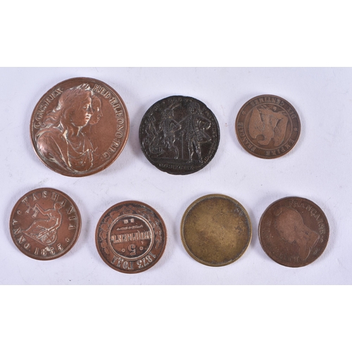 467 - A GOOD PRIVATE COLLECTION OF COINS including Duke of Argyle and Sir. Robert Walpole Medal, other ear... 