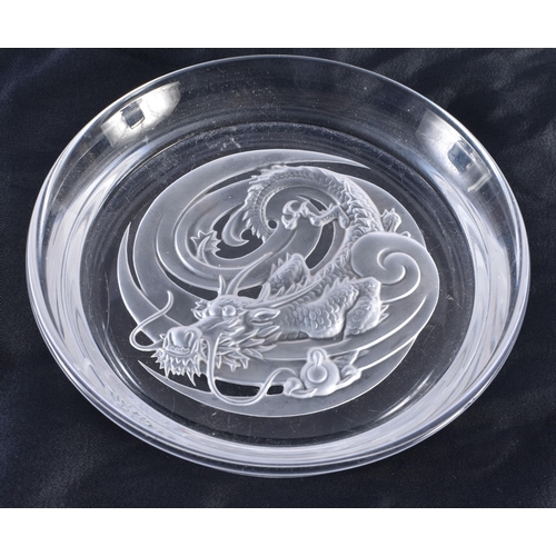 479 - A LALIQUE GLASS DRAGON DISH. 13 cm diameter.