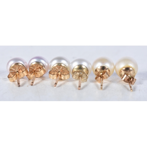 526 - Three Pairs of 9 Carat Gold Cultured Pearl Stud Earrings.  0.7cm diameter, total weight 3.8g (6)