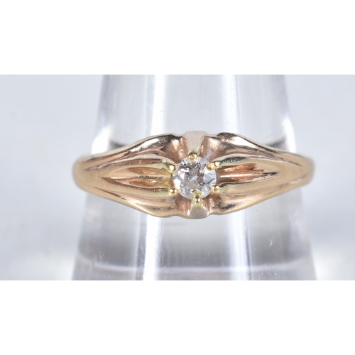 538 - A 14 Carat Gold Diamond Solitaire Ring.  Stamped 14K.  Size R, weight 3.5g