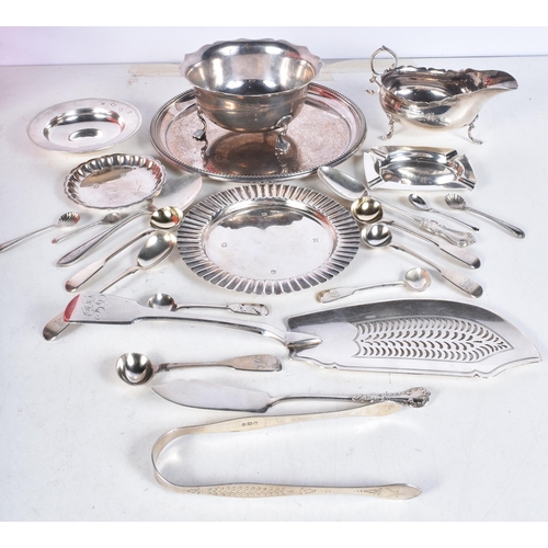 643 - A Quantity of Hallmarked Silver items.  Total weight 1157g (qty)