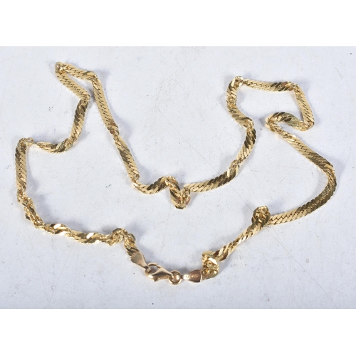 650 - A 14 Carat Gold Necklace. Stamped 14K.  45cm long, weight 11.97g