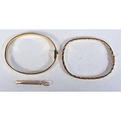 659 - Two 9 Carat Gold Bangles in Fitted cases. Stamped 375. Internal 6.5cm x 5cm, total weight 30.8g incl... 