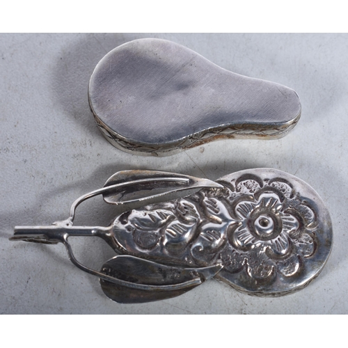 743 - Antique Silver Pear Shaped Embossed Pendant.  5.6cm x 2.4cm x 1 cm, weight 13.2g