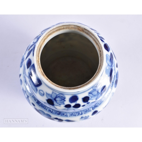 77 - A 19TH CENTURY CHINESE BLUE AND WHITE PORCELAIN BALUSTER VASE Late Qing. 14 cm high.