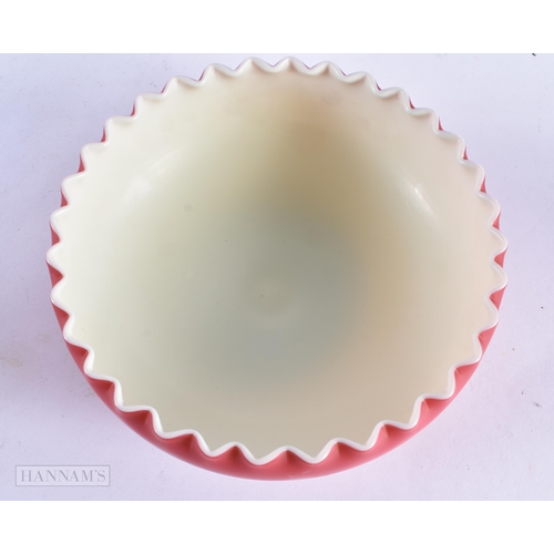 78 - A LATE VICTORIAN/EDWARDIAN PEACH BLOOM CRIMPED GLASS BOWL. 19 cm wide.