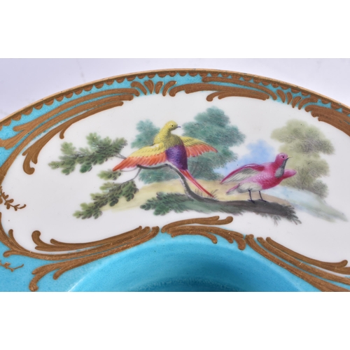 1194 - Late 18th-early 19th century Sevres trembleuse saucer with turquoise ground painted with two gilt pa... 