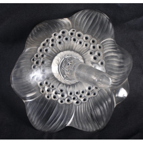 1225 - A FRENCH LALIQUE GLASS FLOWER. 11 cm x 8 cm.