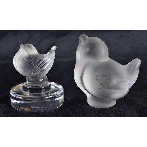 1227 - A FRENCH LALIQUE GLASS BIRD together with another glass bird. 6.5 cm high. (2)