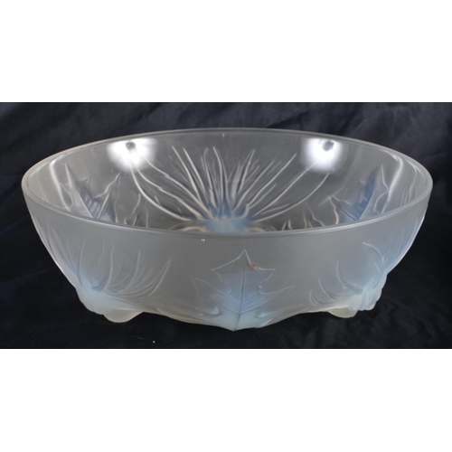 1234 - A FRENCH VERLYS GLASS BOWL. 22 cm wide.