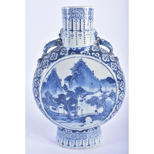 1262 - A 19TH CENTURY CHINESE BLUE AND WHITE PORCELAIN MOON FLASK Qing. 26 cm x 15 cm.