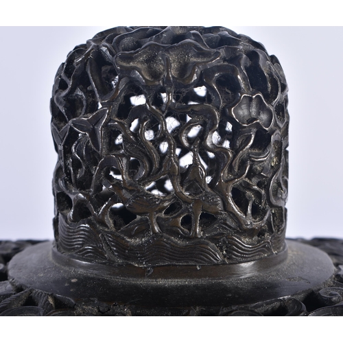 1268 - AN EXTREMELY RARE 17TH CENTURY CHINESE BRONZE CENSER AND COVER bearing Xuande inscription to the bas... 