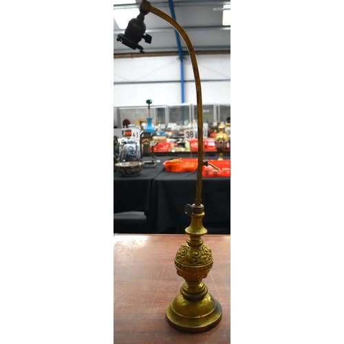 1337 - A LARGE ART NOUVEAU BRONZE LAMP. 70 cm high.