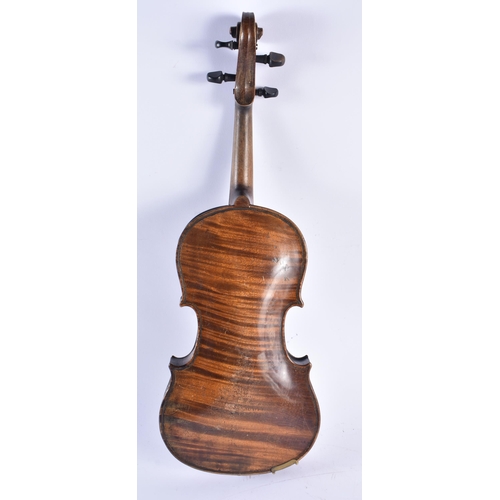 1376 - A SINGLE PIECE BACK VIOLIN. 53.5 cm long, length of back 33 cm not inc hump.