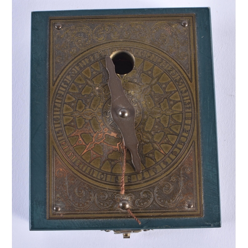 1383 - A VINTAGE WOOD CSED BRASS SUNDIAL POCKET COMPASS. 8.5 cm x 7 cm.