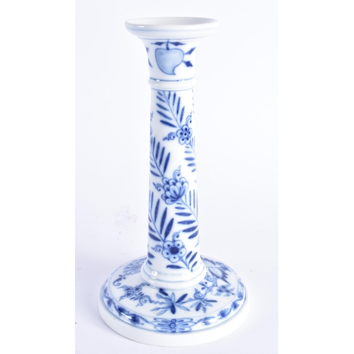 1389 - A MEISSEN BLUE AND WHITE PORCELAIN CANDLESTICK. 19 cm high.