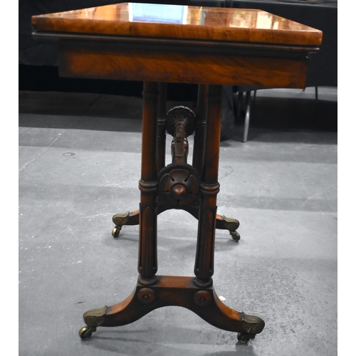 1436 - A FINE VICTORIAN FOLD OVER TABLE with inset roundels to the column supports. 76 cm x 90.5 xm x 90.5 ... 