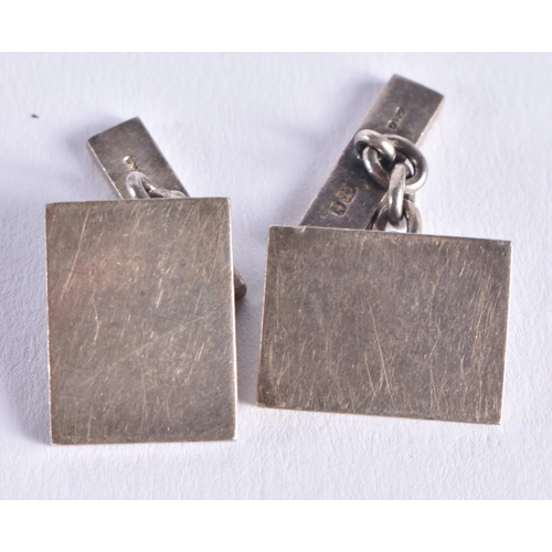 1461 - SILVER CUFFLINKS and a silver ingot. 60 grams. (qty)