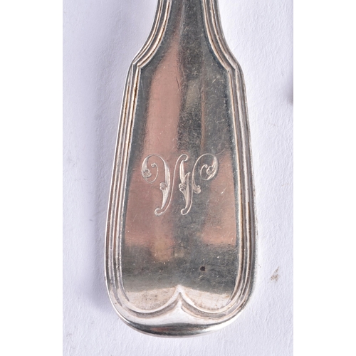 1462 - ASSORTED SILVER including spoons. 121 grams. (qty)