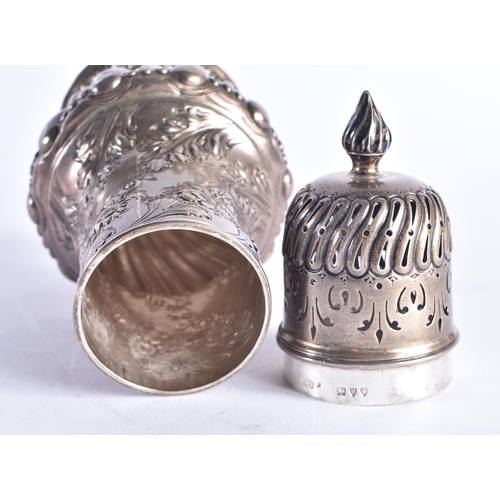 1480 - A LATE VICTORIAN SILVER SUGAR SIFTER. 215.5 grams. London 1892. 21.5 cm high.