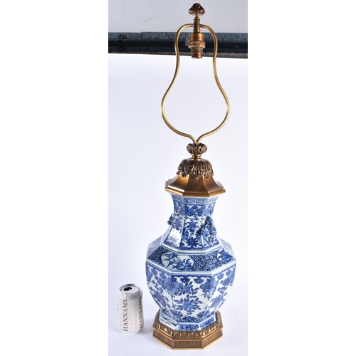 1502 - A LARGE EARLY 19TH CENTURY CHINESE BLUE AND WHITE PORCELAIN LAMP Qing, with French bronze mounts. 80... 