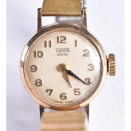 1513 - A VINTAGE 9CT GOLD CASED TUDOR WRISTWATCH. 20 grams overall. 1.75 cm wide inc crown.