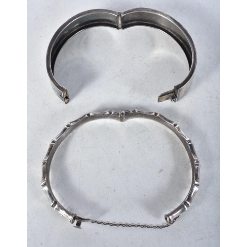 755 - Collection of Silver Bangles Inc. Bamboo Design, Safety Chain x 2 79g. (2)