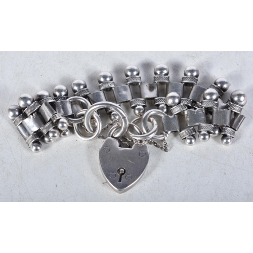 756 - Edwardian Silver Bracelet Conversion Inc. Heart Padlock 22g. Birmingham 1907. 5 cm in diameter.