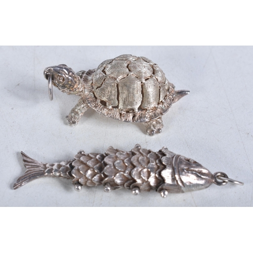 765 - Vintage Novelty Silver Animal Pendants Opening, Articulated x 2 24g. 4.5 cm x 2.5 cm. (2)