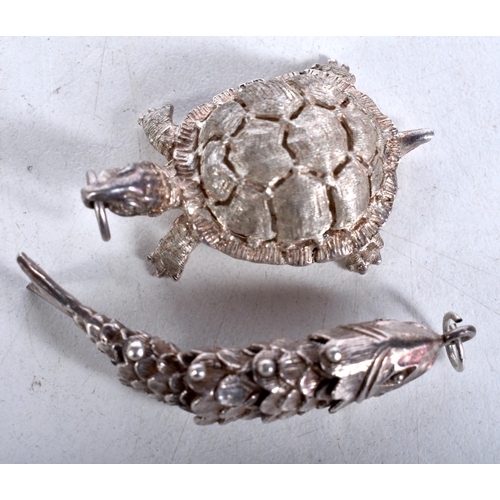 765 - Vintage Novelty Silver Animal Pendants Opening, Articulated x 2 24g. 4.5 cm x 2.5 cm. (2)