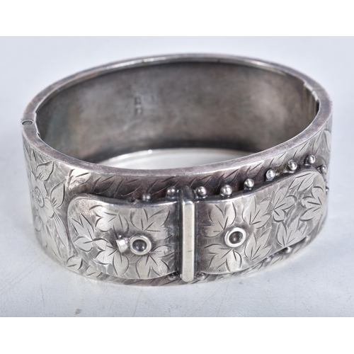 771 - Victorian Sterling Silver Buckle Bangle 36g. Birmingham 1885. 5 cm x 5.75 cm.