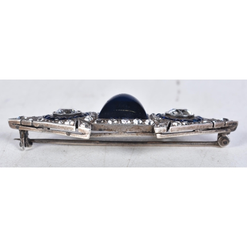 772 - Art Deco Paste Silver Brooch 10g. 2.25 cm x 5.5 cm.