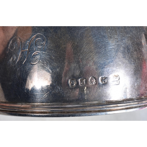 774 - georgian .925 sterling silver wine funnel. London 1819. 84.4 grams. 13.25 cm x 7.25 cm.