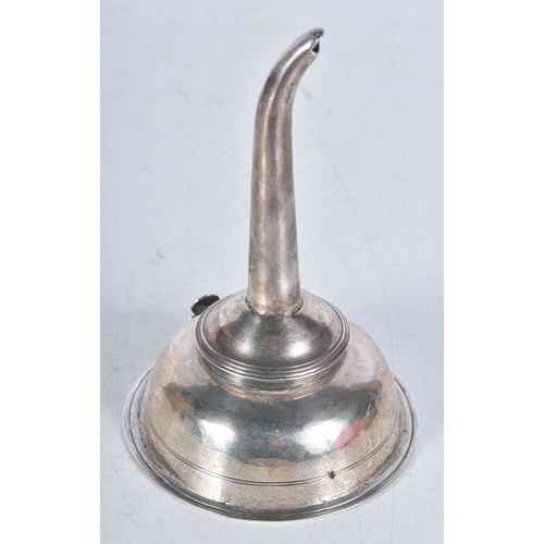 782 - georgian .925 sterling silver wine funnel. 74.4 grams. 12.5 cm x 8.75 cm.