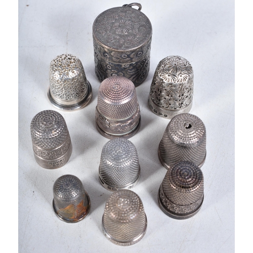 787 - 10 x .925 sterling silver thimbles & thimble case inc charles horner. 53.4 grams. 2.5 cm x 2.25 cm. ... 