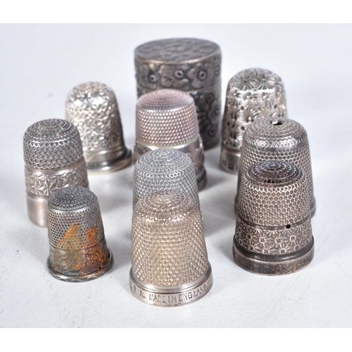 787 - 10 x .925 sterling silver thimbles & thimble case inc charles horner. 53.4 grams. 2.5 cm x 2.25 cm. ... 