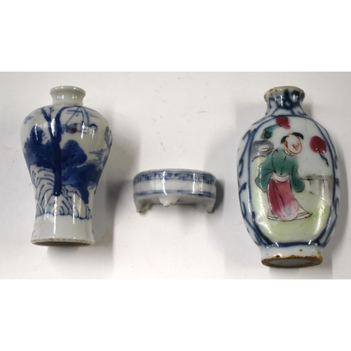 831 - A 19TH CENTURY CHINESE FAMILLE ROSE PORCELAIN SNUFF BOTTLE Qing, together with another snuff & a dis... 