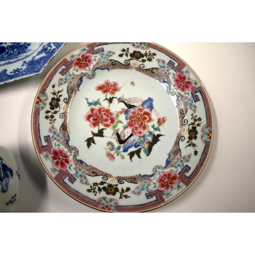 837 - AN 18TH CENTURY CHINESE EXPORT BLUE AND WHITE DISH Qianlong etc. Largest 27 cm wide. (4)