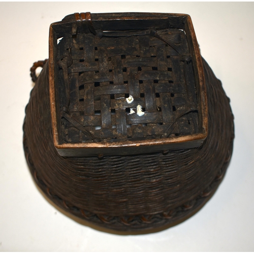 845 - A 19TH CENTURY JAPANESE MEIJI PERIOD BAMBOO WOVEN BASKET. 18 cm x 15 cm.