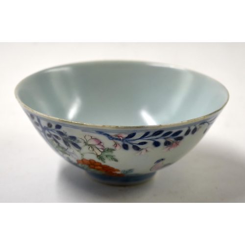 855 - A CHINESE QING DYNASTY BLUE AND WHITE FAMILLE ROSE BOWL bearing Qianlong marks to base. 11.5 cm diam... 