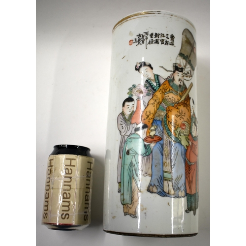 859 - A LARGE REPUBLICAN PERIOD PORCELAIN VASE painted with figures under calligraphy. 28 cm high.