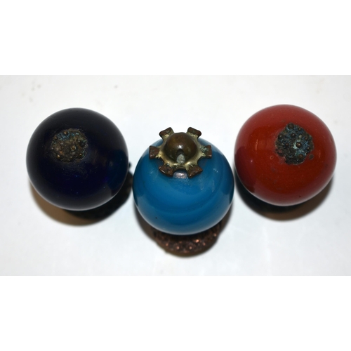 869 - THREE 19TH CENTURY CHINESE BEIJING GLASS MANDARIN HAT FINIALS Qing. 5 cm high. (3)