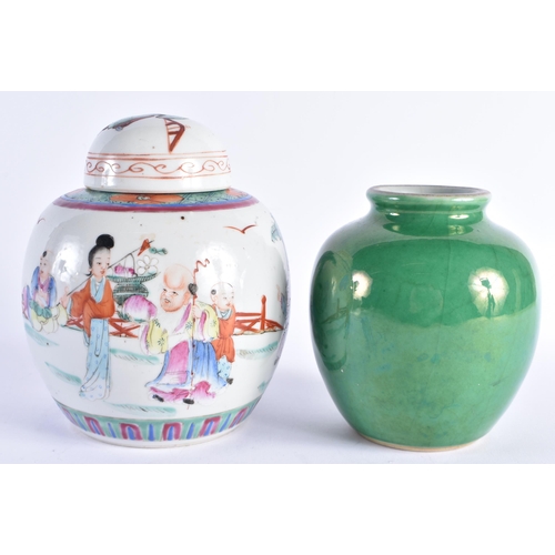 923 - AN EARLY 20TH CENTURY CHINESE FAMILLE ROSE PORCELAIN GINGER JAR AND COVER Late Qing/Republic, togeth... 