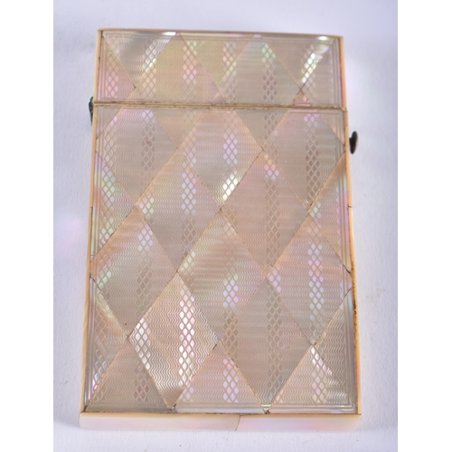 951 - Antique Mother Of Pearl Calling Card Case W/ Intricate Design. 40.4 grams. 9 cm x 5.5 cm.