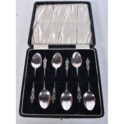 970 - 6 x .925 sterling silver apostle spoons in fitted case. Birmingham 1931. 34 grams. 10 cm long.