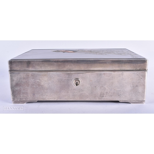 135D - A LOVELY EARLY 20TH CENTURY JAPANESE MEIJI PERIOD SILVER AND SHAKUDO BOX by Katsunobu, After a model... 