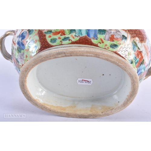 145A - A LARGE 18TH CENTURY CHINESE EXPORT FAMILLE ROSE PORCELAIN TUREEN AND COVER Qianlong, painted with t... 